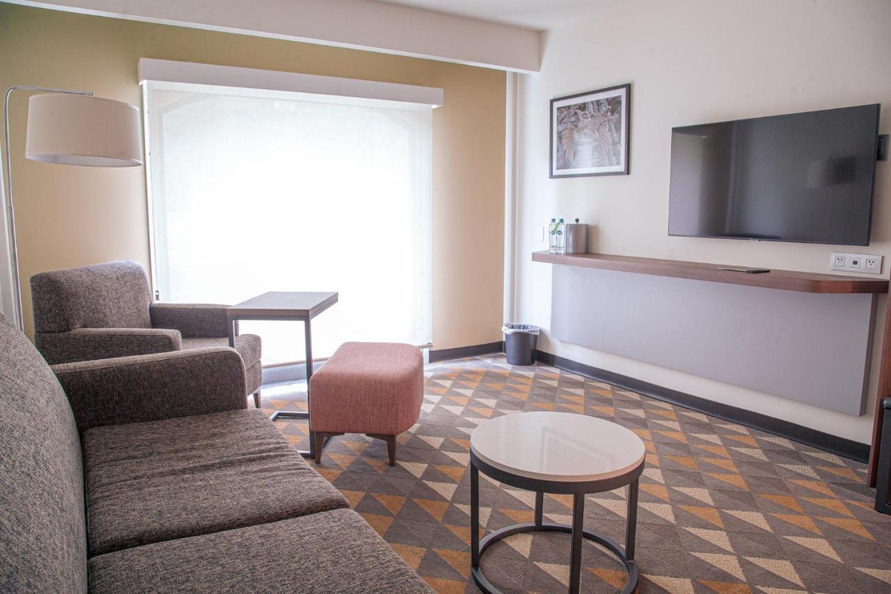 Holiday Inn Tlaxcala By Ihg Exterior photo